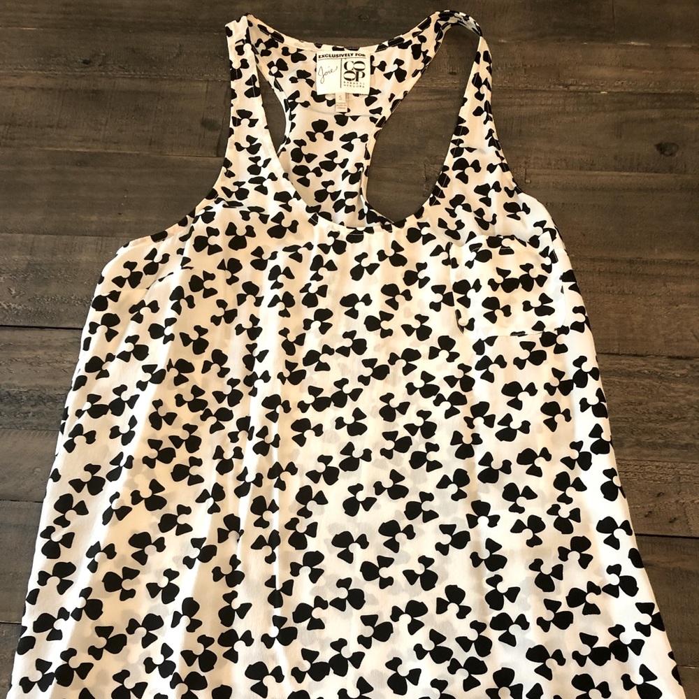 Joie top size small